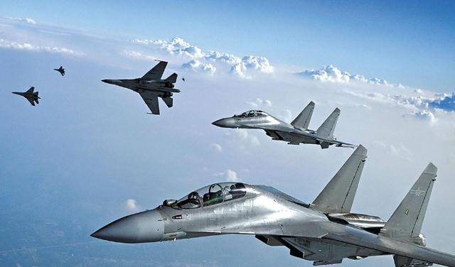 美军人发现:真正让美军感到威胁的,不是解放军的歼20