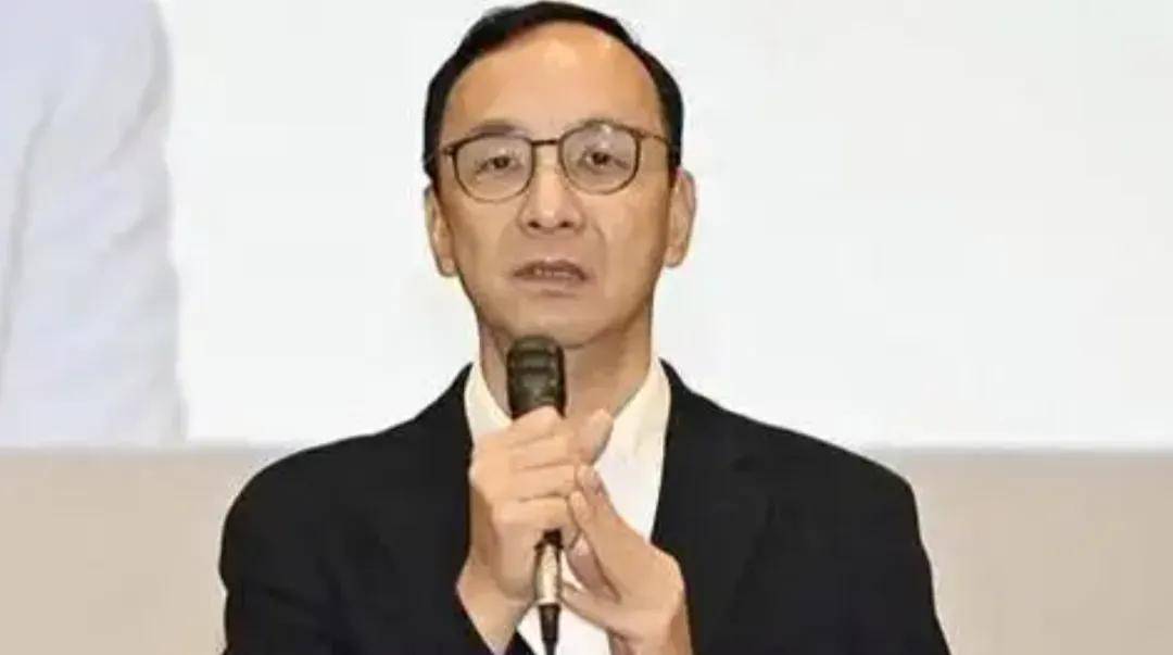 军演结束,大陆代表团抵台,岛内用晚宴接待,朱立伦彻底认清形势