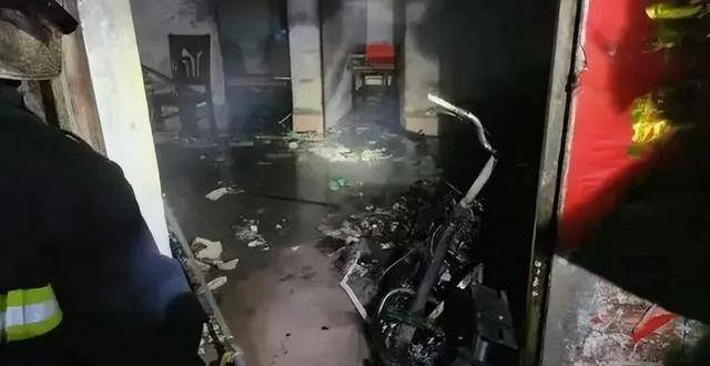 18秒飙到900℃!杭州人赶紧自查:不准入户!不准入户!不准入户!