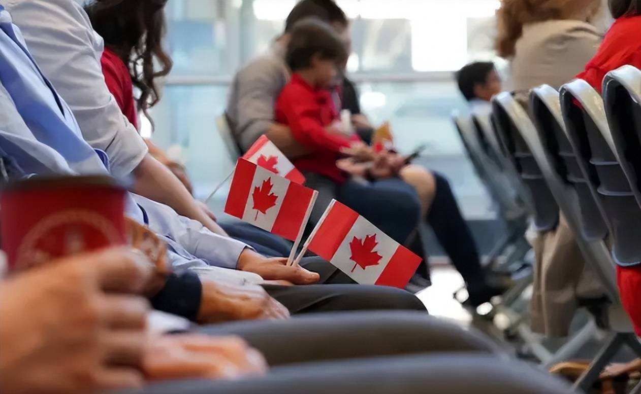 加拿大总理上任两周后,说出了对中国的真实想法,准备自断后路?