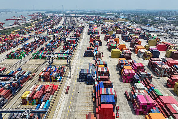 港媒:特朗普的关税政策加强了中国的决心,中国正将危机转化为机遇