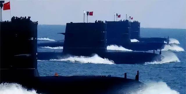 中俄核潜艇同步下潜，首次在西太完成联合行动