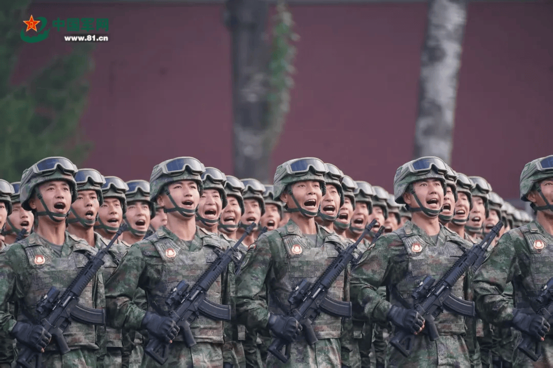 军事记者直击丨受阅部队已准备就绪