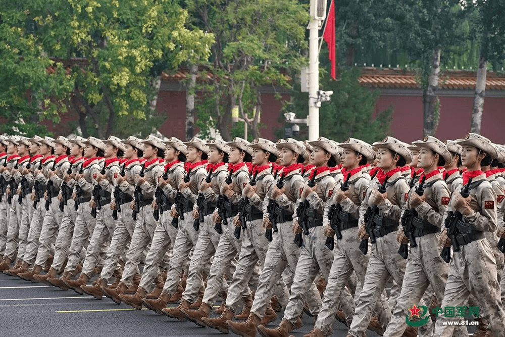 军事记者直击丨受阅部队已准备就绪