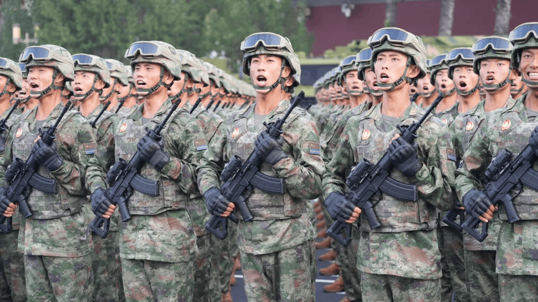 军事记者直击丨受阅部队已准备就绪