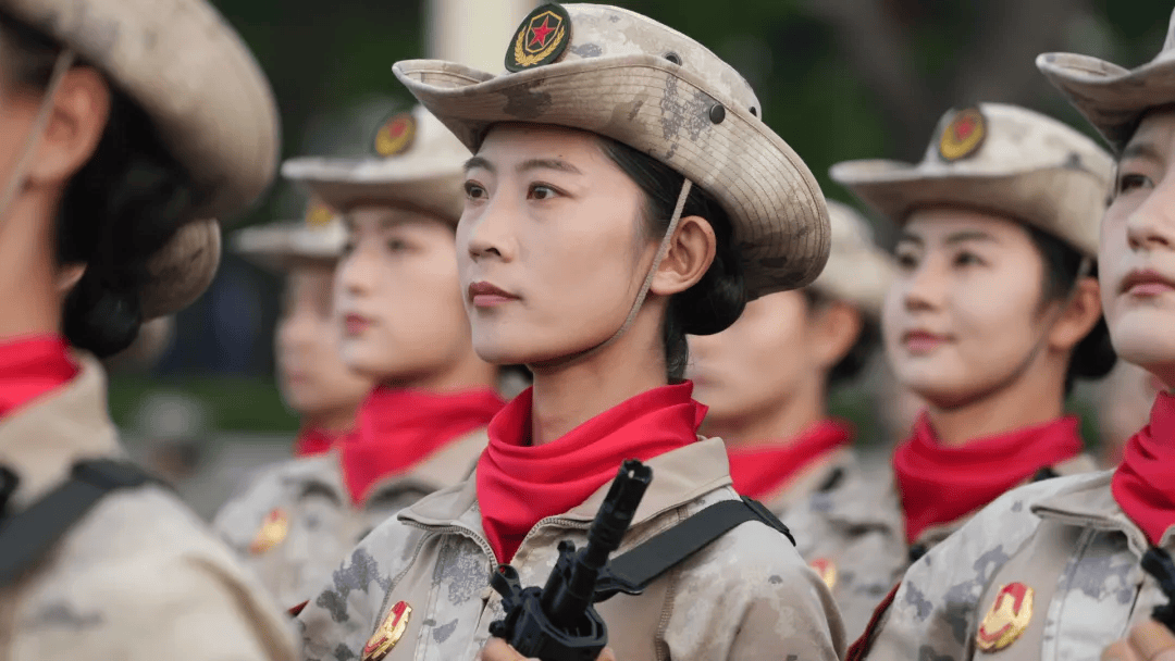 军事记者直击丨受阅部队已准备就绪