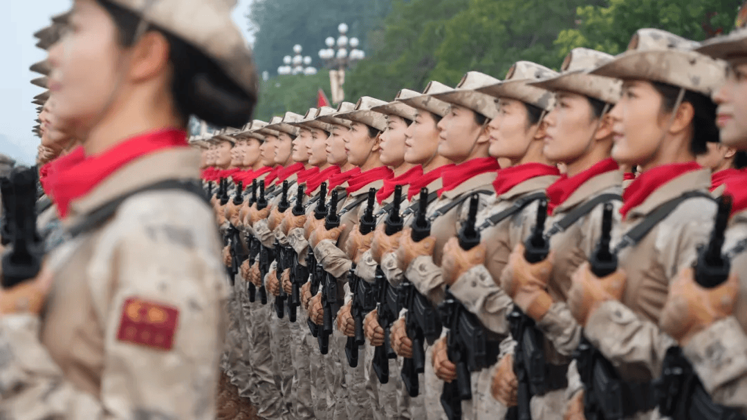 军事记者直击丨受阅部队已准备就绪