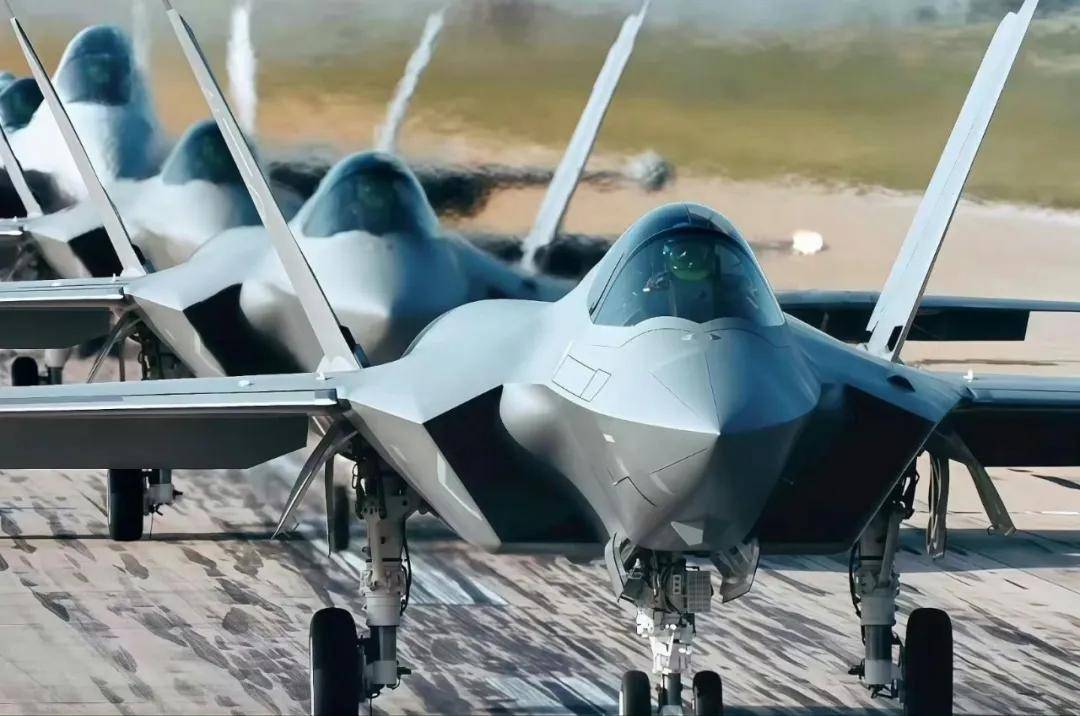 俄乌战争打到现在,印媒才发现中俄武器差距这么大:93阅兵后远超