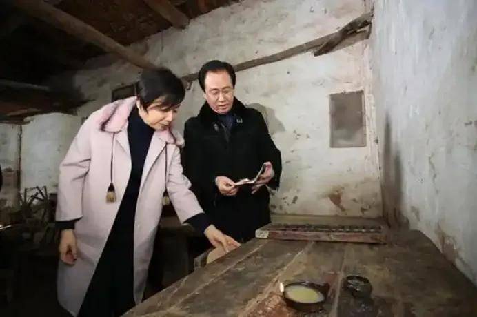 550亿元资产被接管 许家印还剩什么?律师解读“家族信托被击穿”