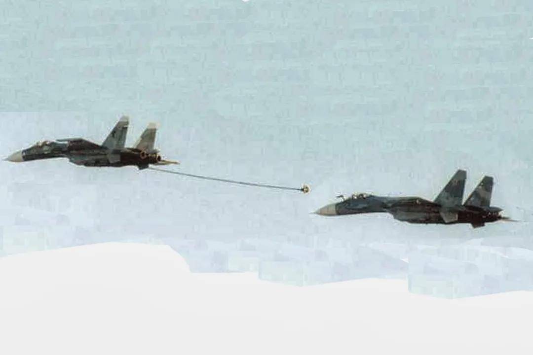 央视官宣:歼-16可挂载副油箱!网友:航程加到7000公里有必要?