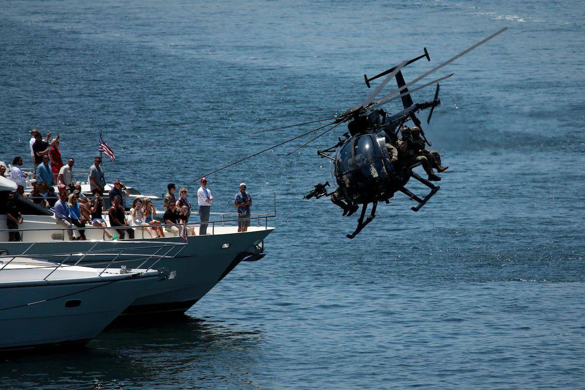 轰炸机直扑委内瑞拉,特战准备斩首,关键时刻,美军上将突然辞职