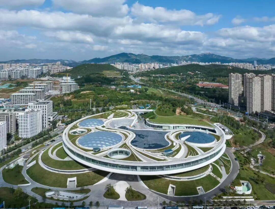 山东省委常委、青岛市委书记曾赞荣：推动科技创新和产业创新深度融合 因地制宜培育发展新质生产力